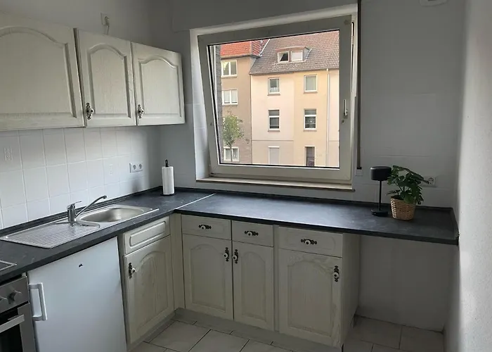 Naehe Universitaet Duisburg Und *